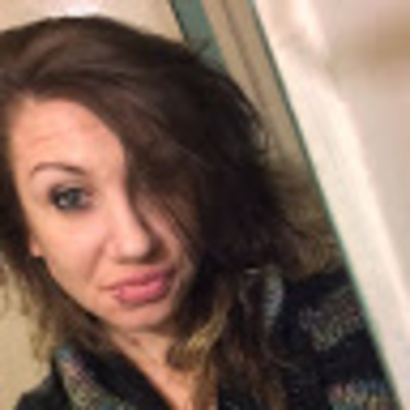 Meet your Posher, Tosha - Picture 1 of 1